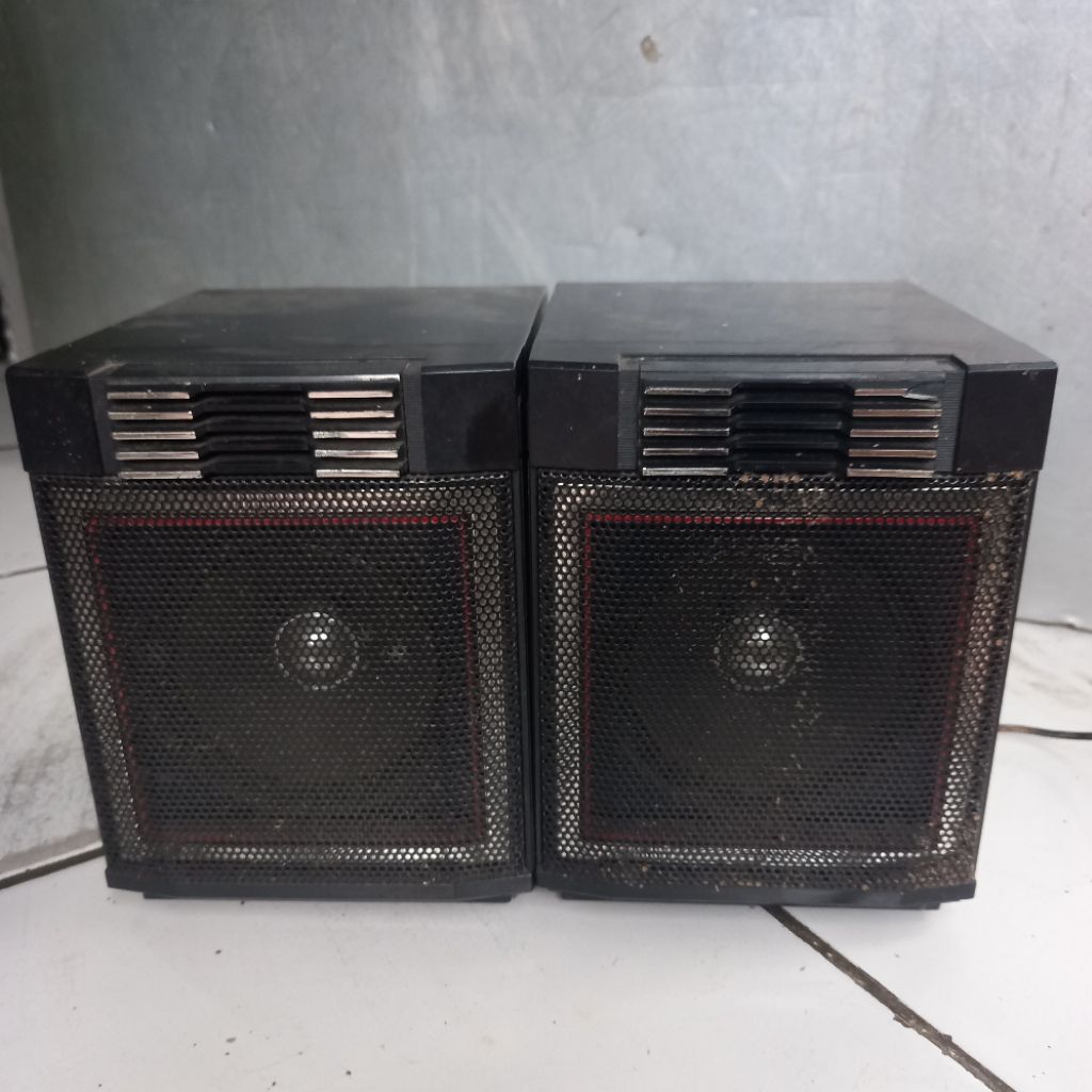 Sepasang speaker pasif JVC 4 inch plus tweeter bekas tape radio compo