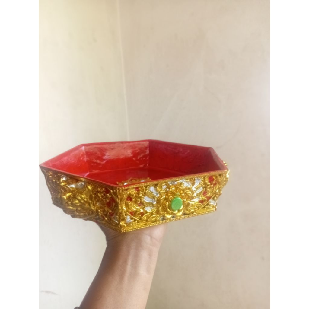 bokor/Tamas sodan ukir segi 6 uk 20cm bahan fiber (merah)