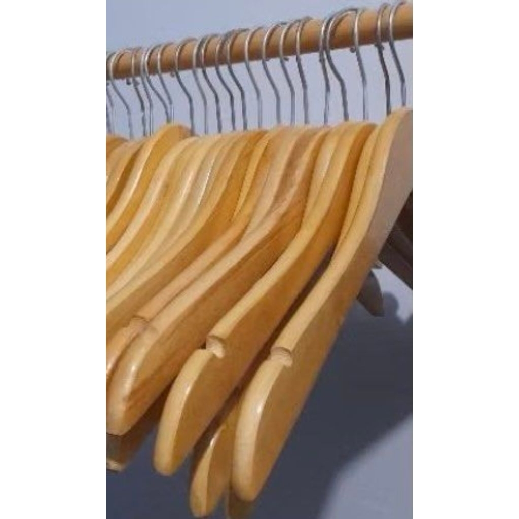 hanger kayu bekas distro 12 pcs