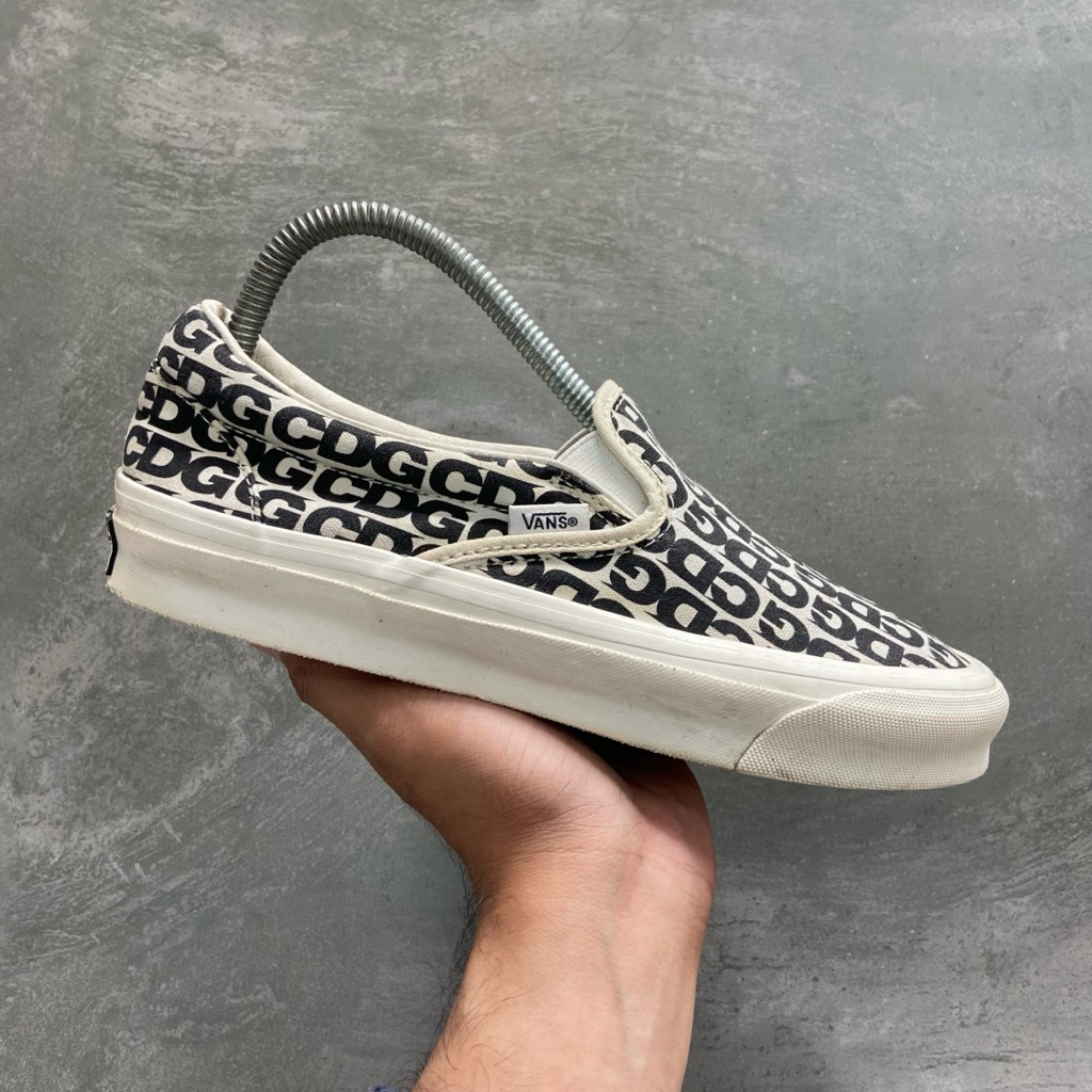 [Size 38.5] Comme des Garçons x Vans Vault OG Classic Slip-On LX ‘CDG Print - Blanc De Blanc’ (VN0A3