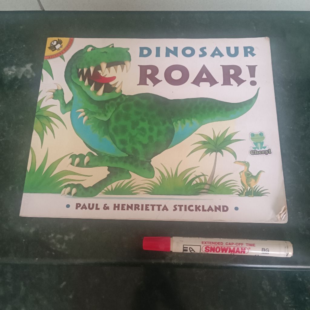 Preloved Dinosaur Roar Book Buku Second
Puffin Books
