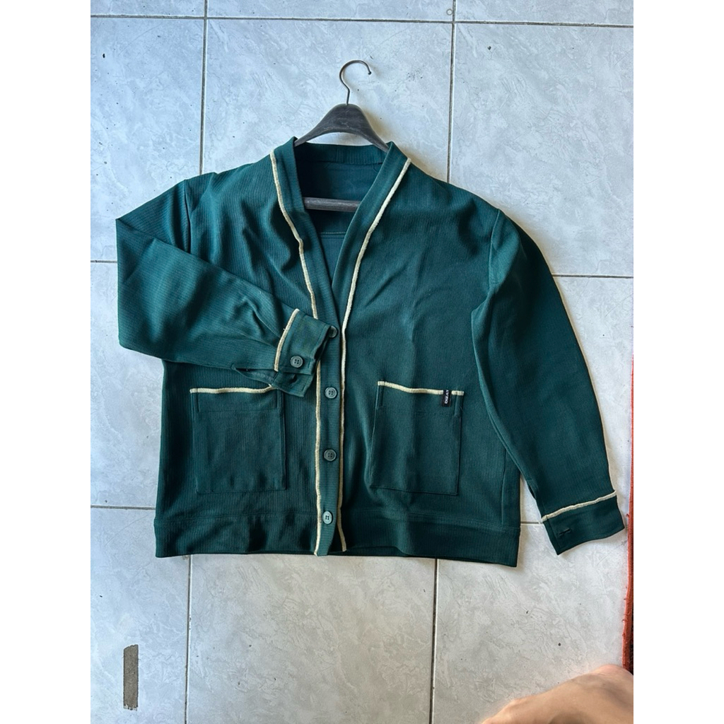 preloved cardigan merk DIZAYN masi baguss banget