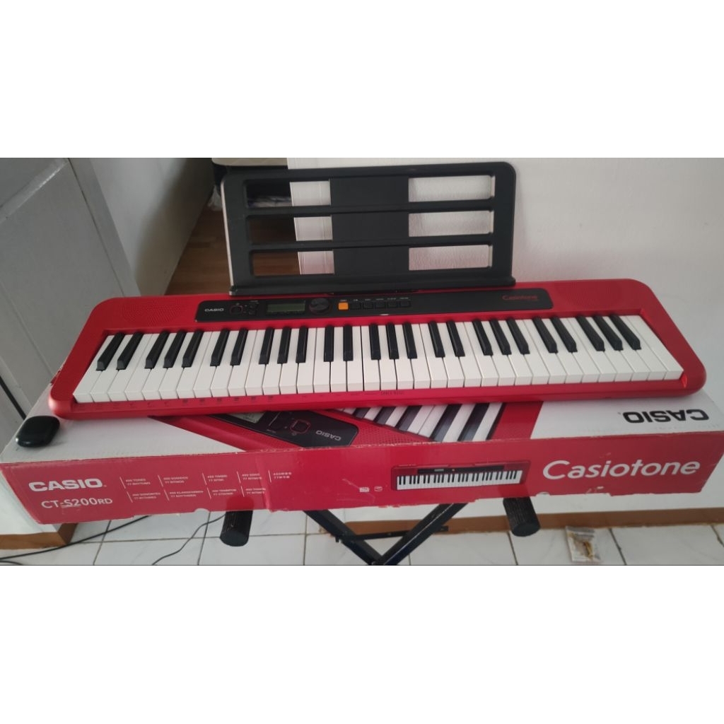 keyboard  Casio ct s200RD
