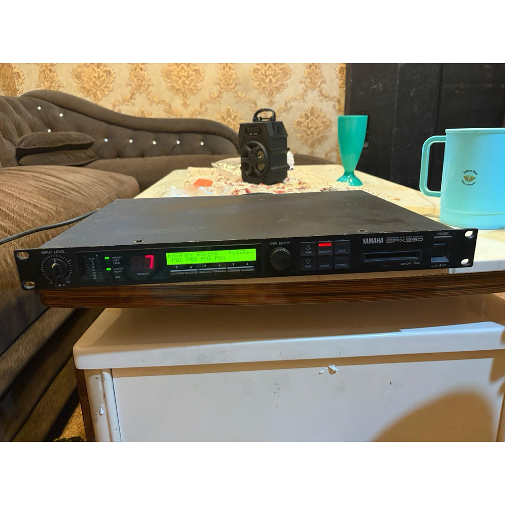 effek yamaha spx990