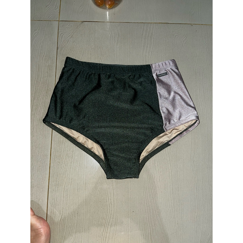 PRELOVED Swim Wear Celana Renang Barrel High Waist Size M