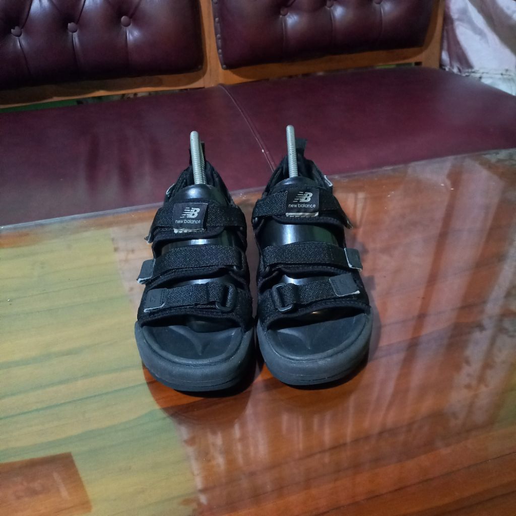 NEW BALANCE SANDAL CARAVAN TRIPLE BLACK | SANDAL PRIA WANITA SECOND BRANDED | SANDAL KEREN TERLARIS