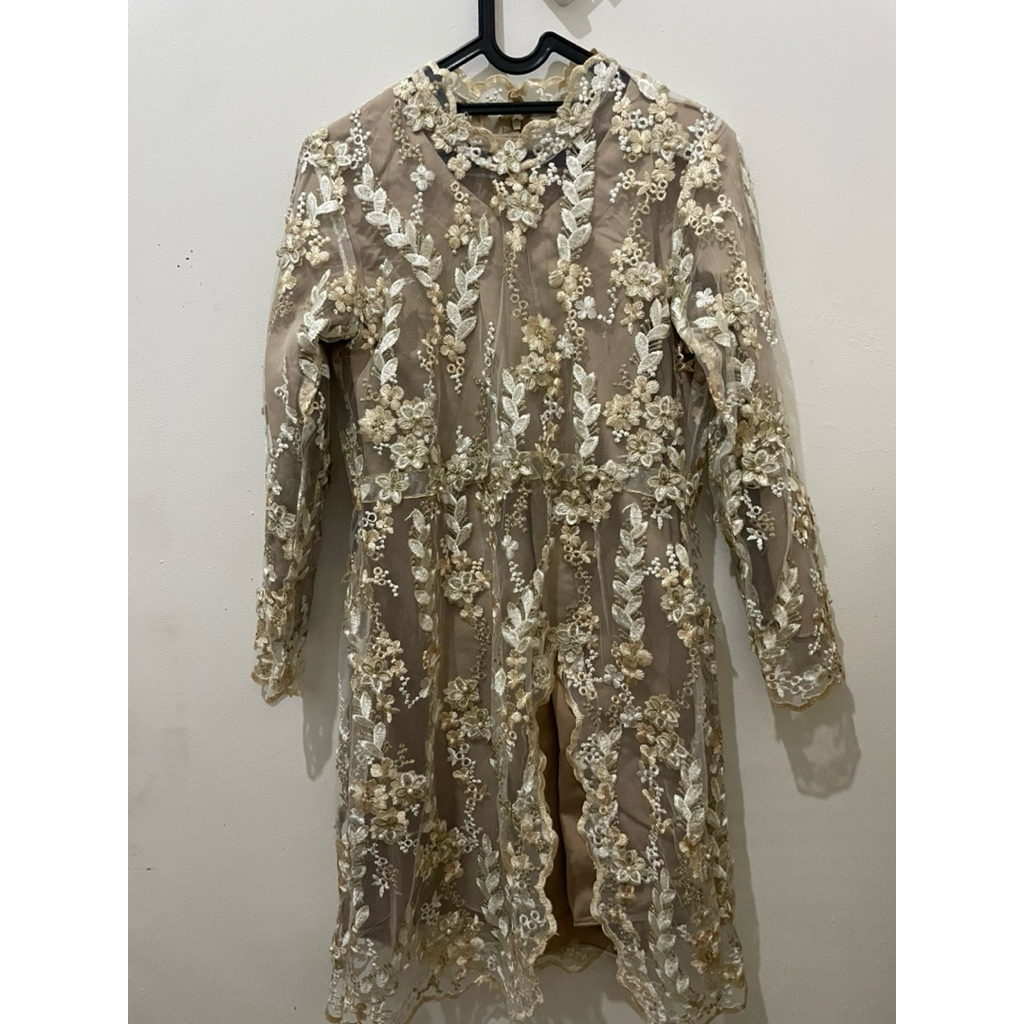 kebaya tule ivory preloved