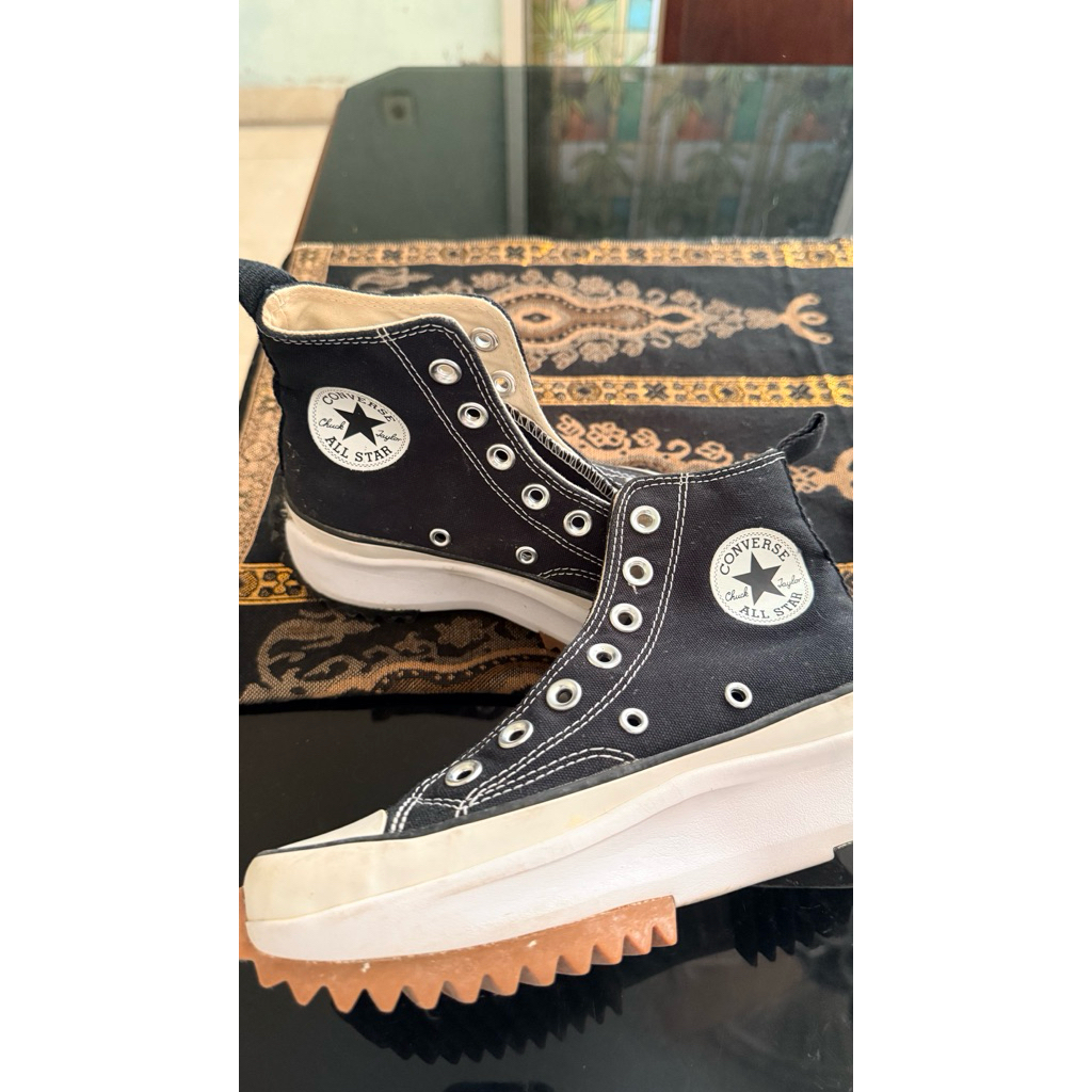 PRELOVED SEPATU CONVERSE RUN STAR