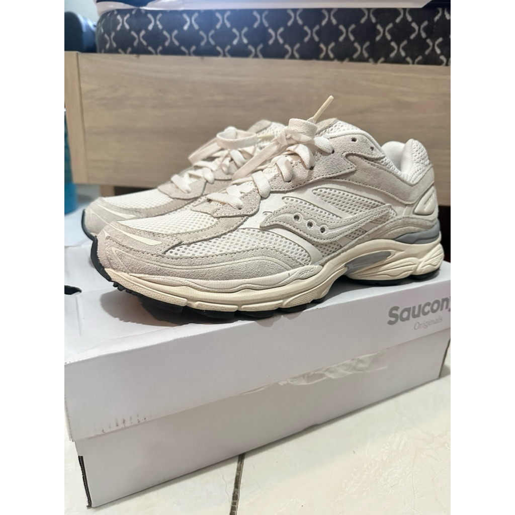 Saucony Progrid Omni 9 - White Blanc