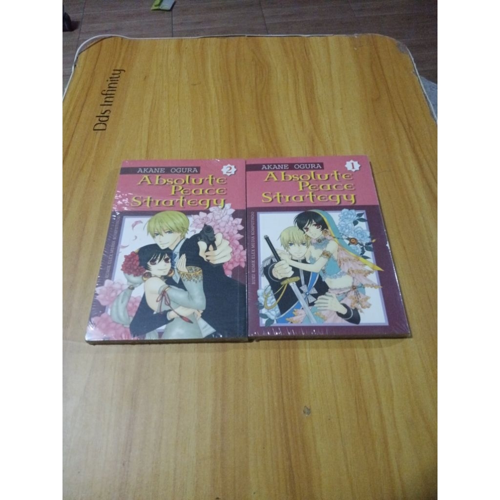Komik Absolut Peace Strategy Edisi 1 & 2 oleh Akane Ogura