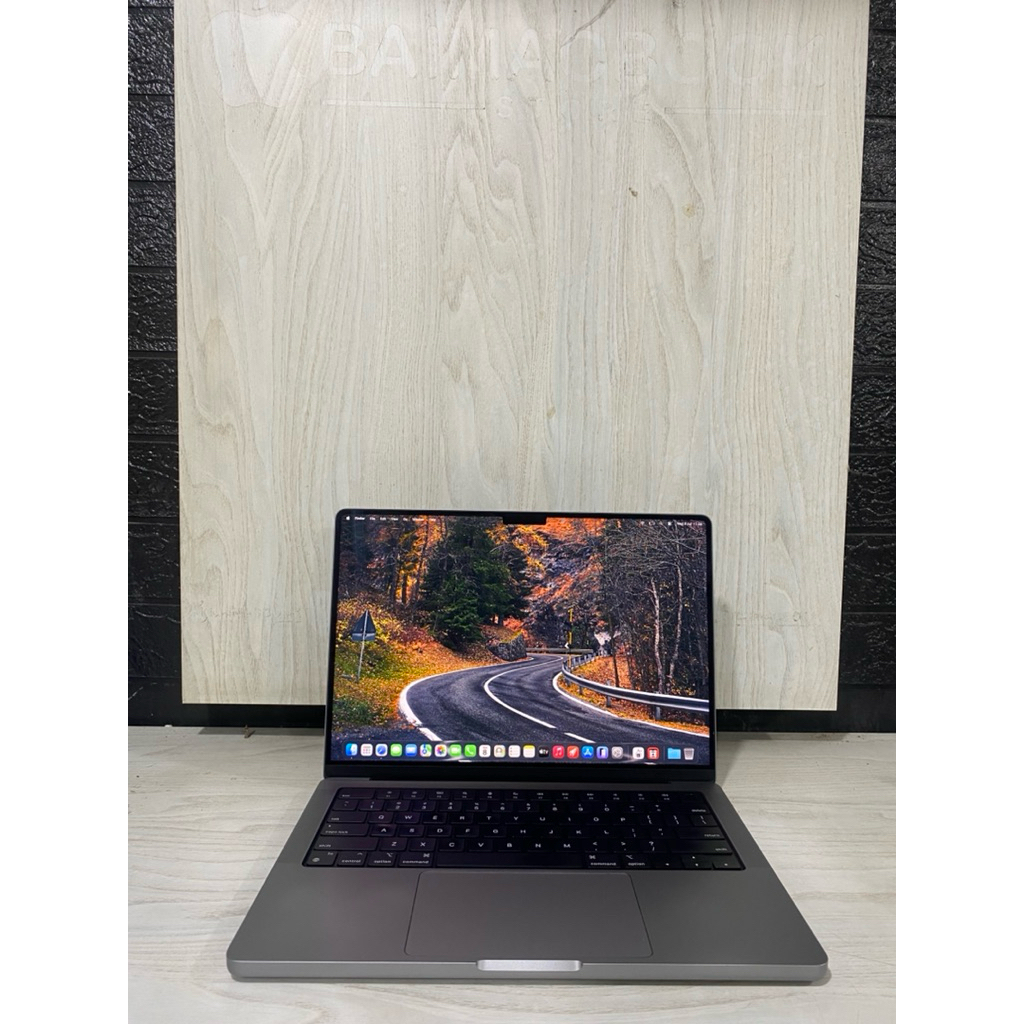 Macbook Pro M1 Pro 2021 14inc RAM 16gb SSD 512gb