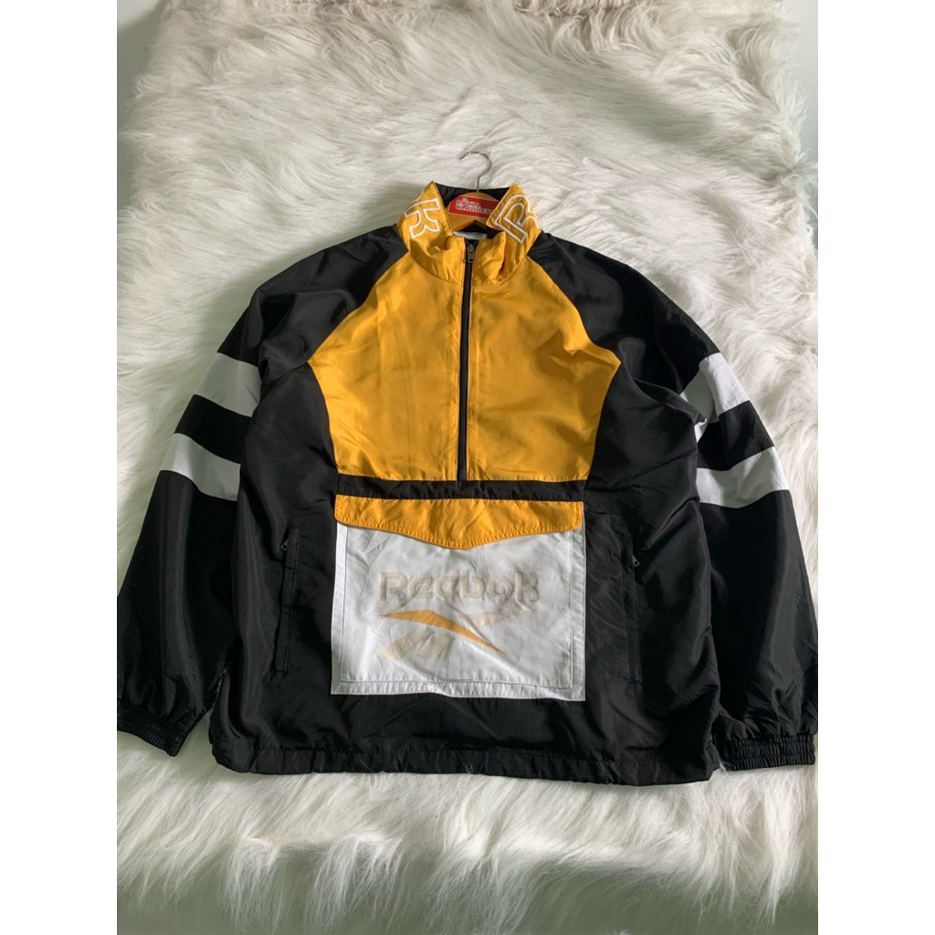 jaket windbreaker R**bok vintage second (3bnu) - Hoodie second - hoodie second branded - Jaket Secon