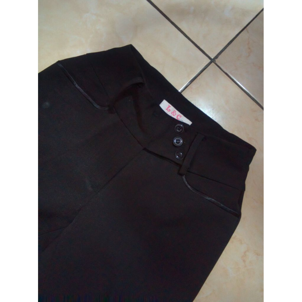 preloved celana hitam