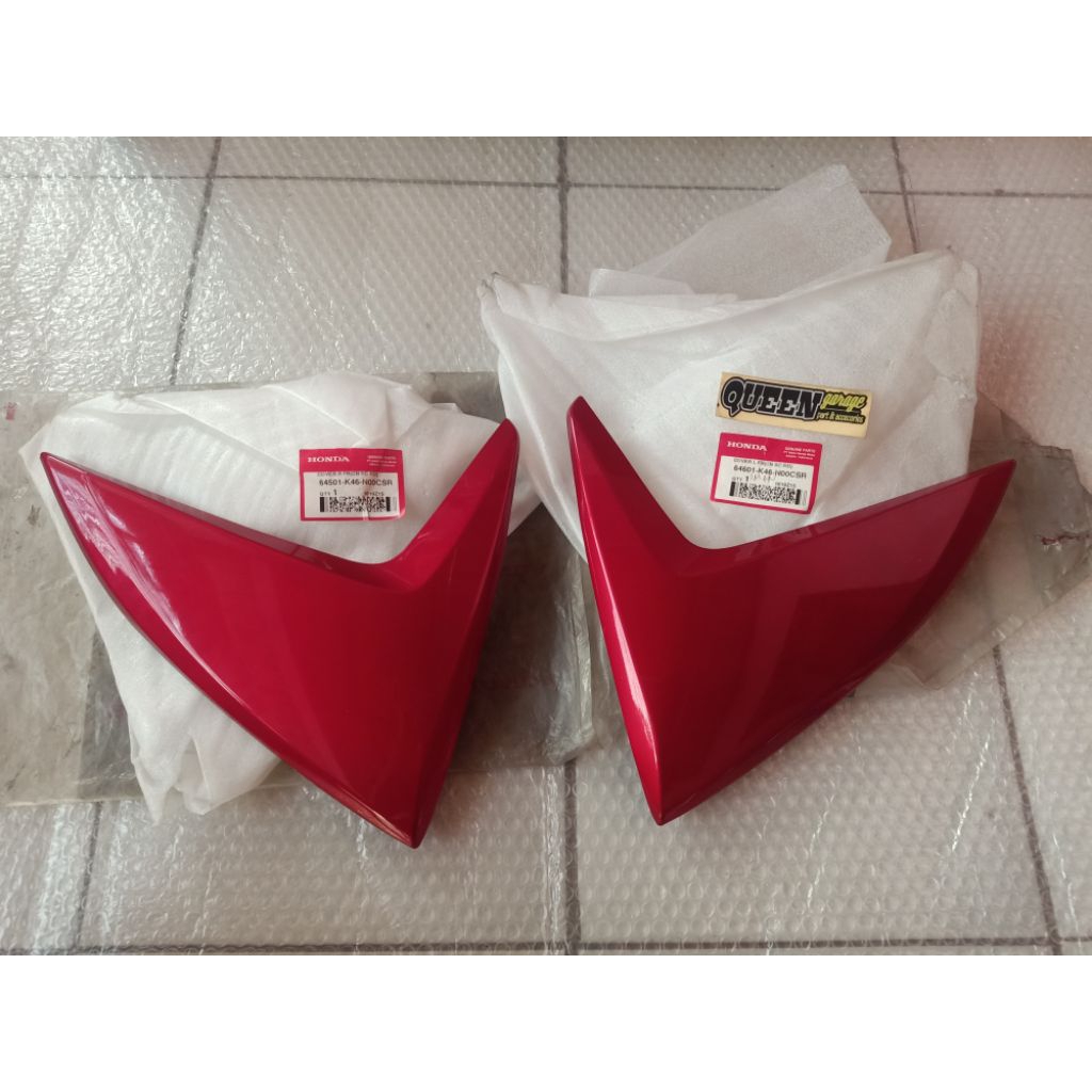 Cover Body Sayap Depan Kanan Kiri Merah Honda Vario110 Fi 64501K46N00CSR 64601K46N00CSR