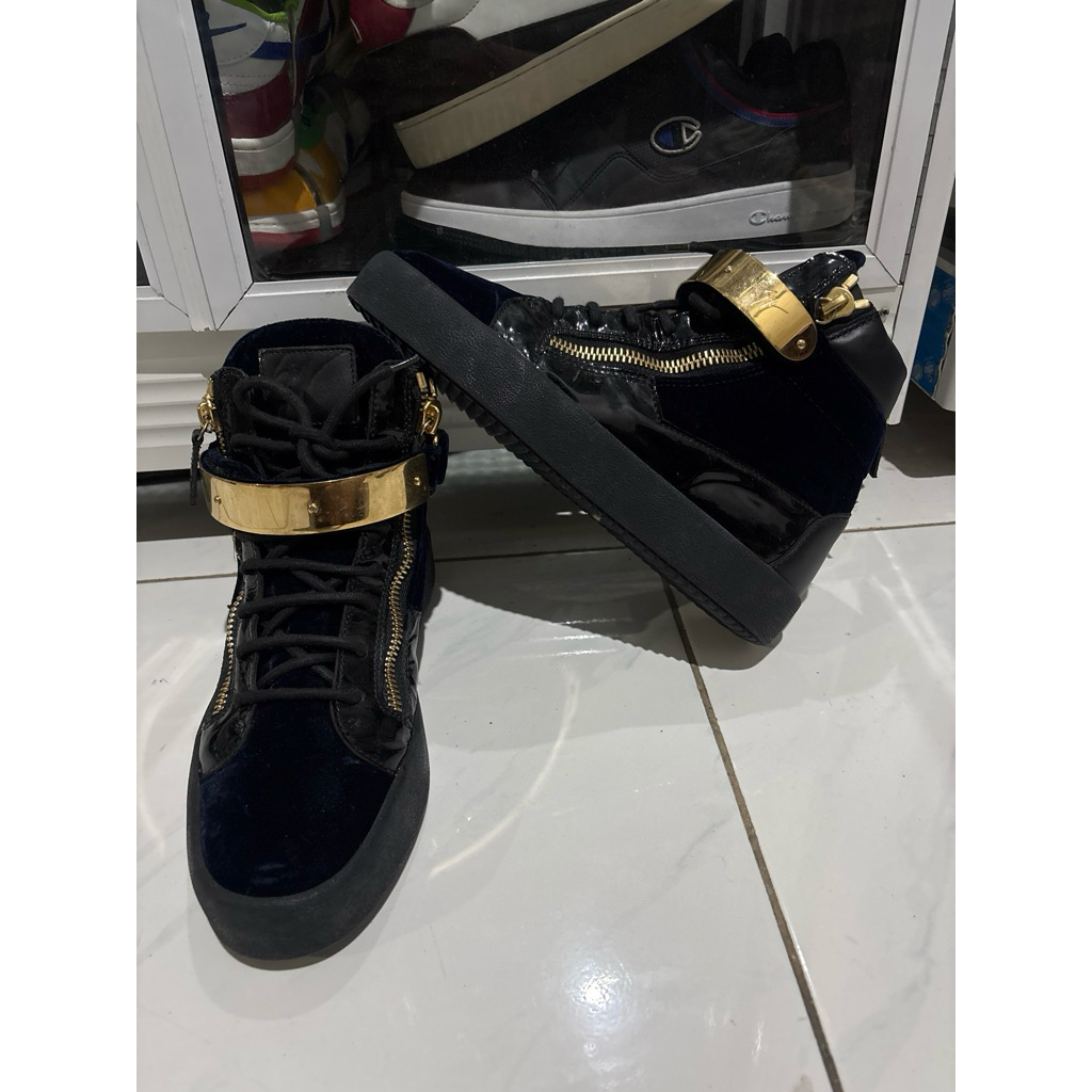 sepatu high-top “Giuseppe-Zanotti” size 40.5/26.5cm