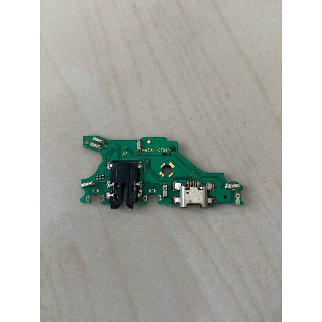 papan konektor charge board charging pcb cas Huawei Nova 3i INE-LX2 bekas pakai