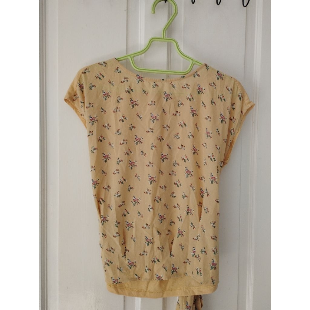 atasan blouse shabby kuning muda