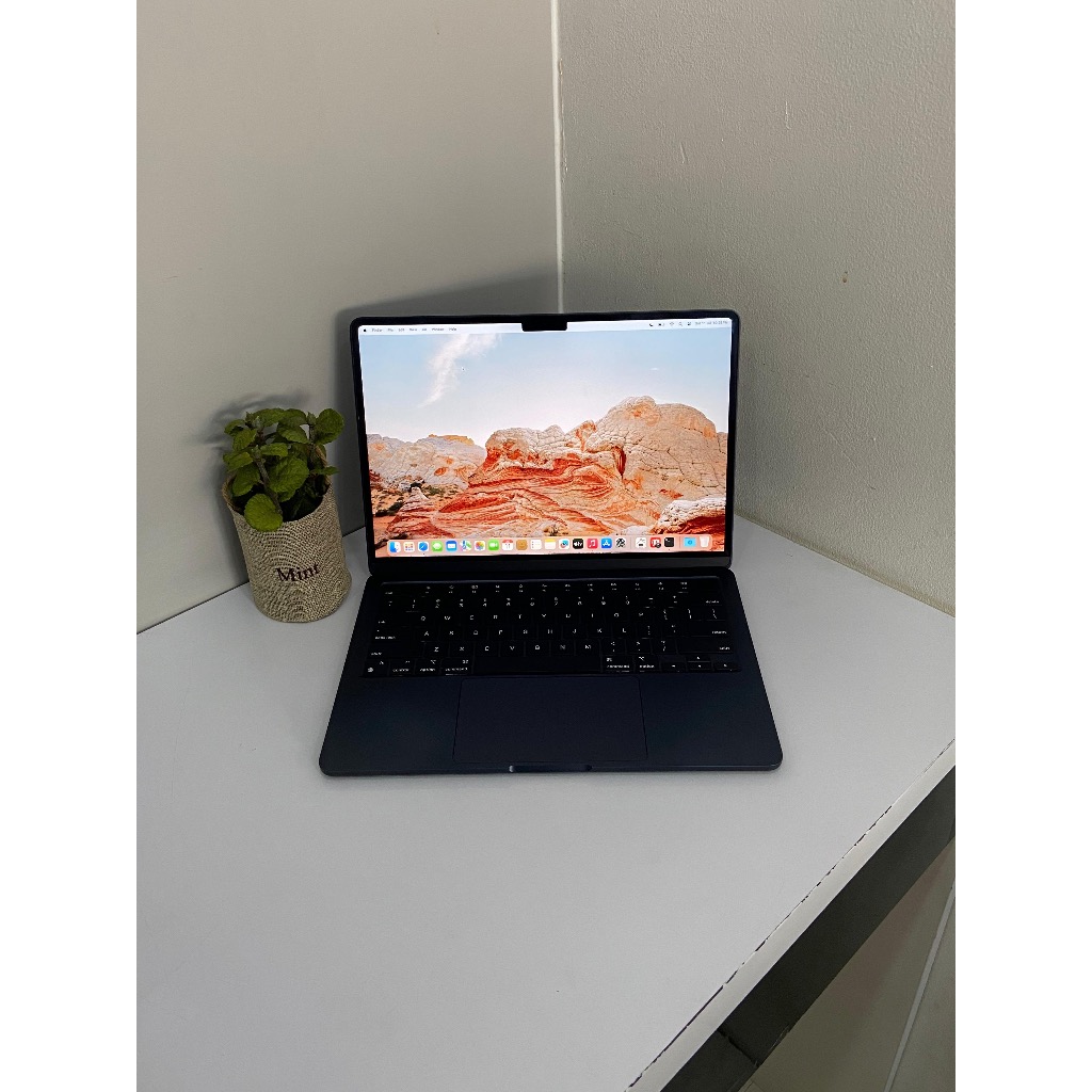 MacBook MacBook Air M2 Laptop