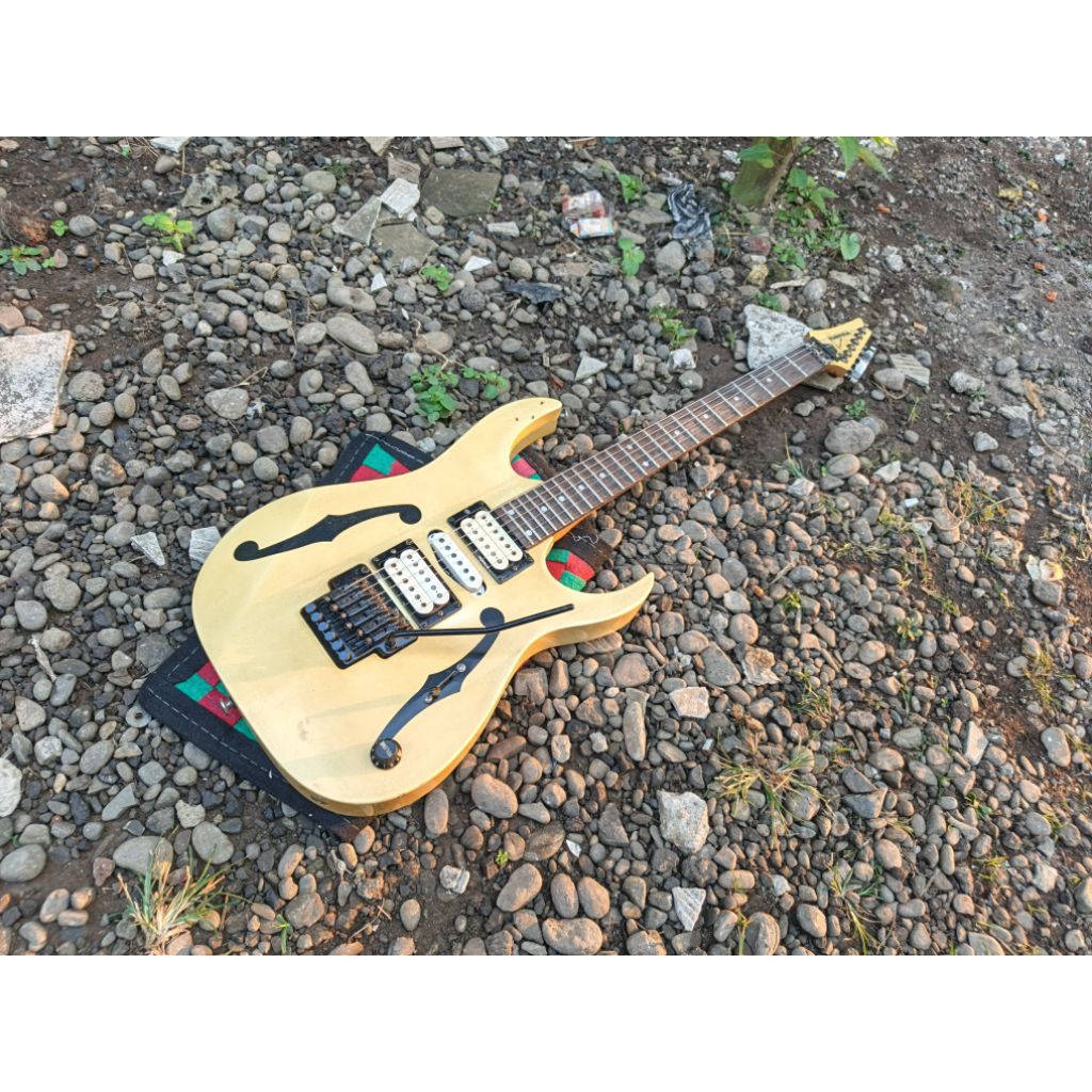 Gitar Ibanez PGM30-WH Japan Paul Gilbert