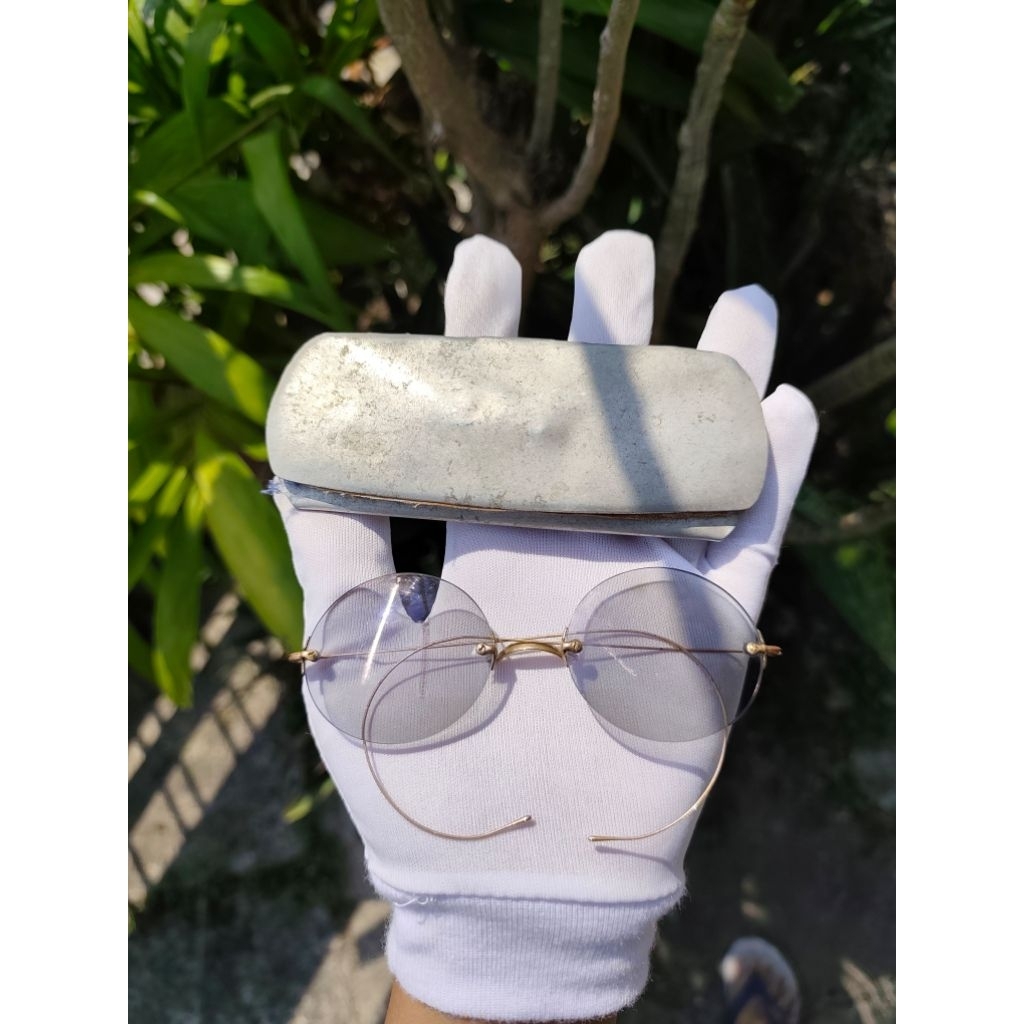 kacamata vintage merk Round American Optical USA