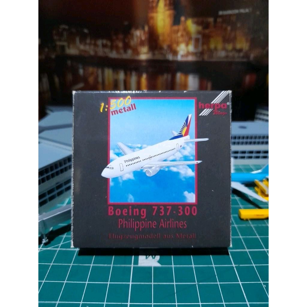 Herpa Wings skala 1:500 - Philippine Airlines Boeing 737-300 (HWP05)