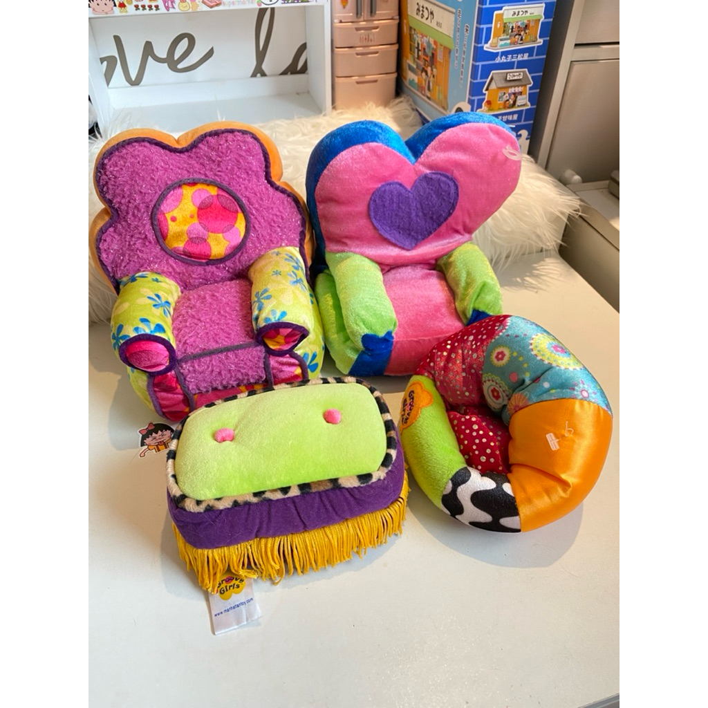 plush kursi groovy girls set