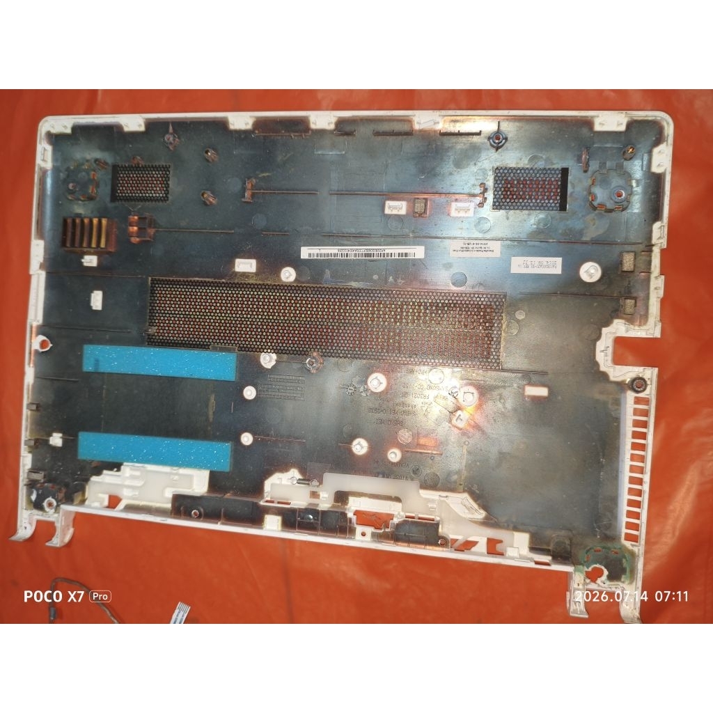casing bottom case frame mesin bawah laptop Lenovo Ideapad s410 ori