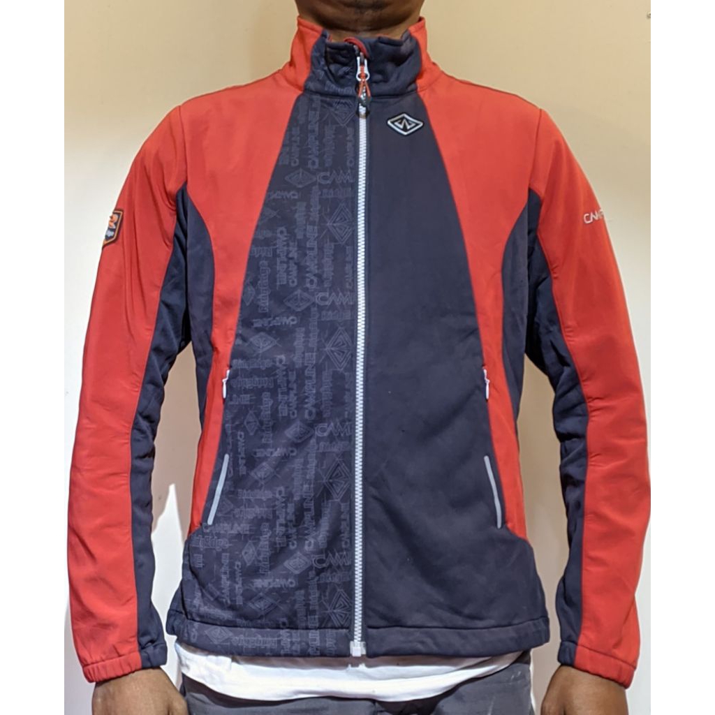 Jaket outdoor Fuerza