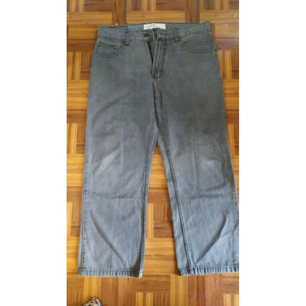 Cole celana jeans pria