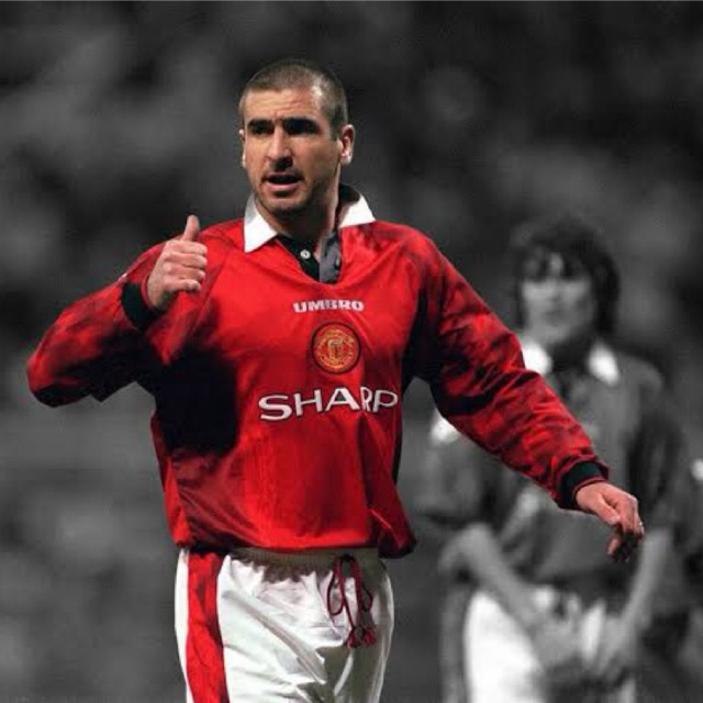 Jersey bola Manchester United 1996 Home LS Umbro medium