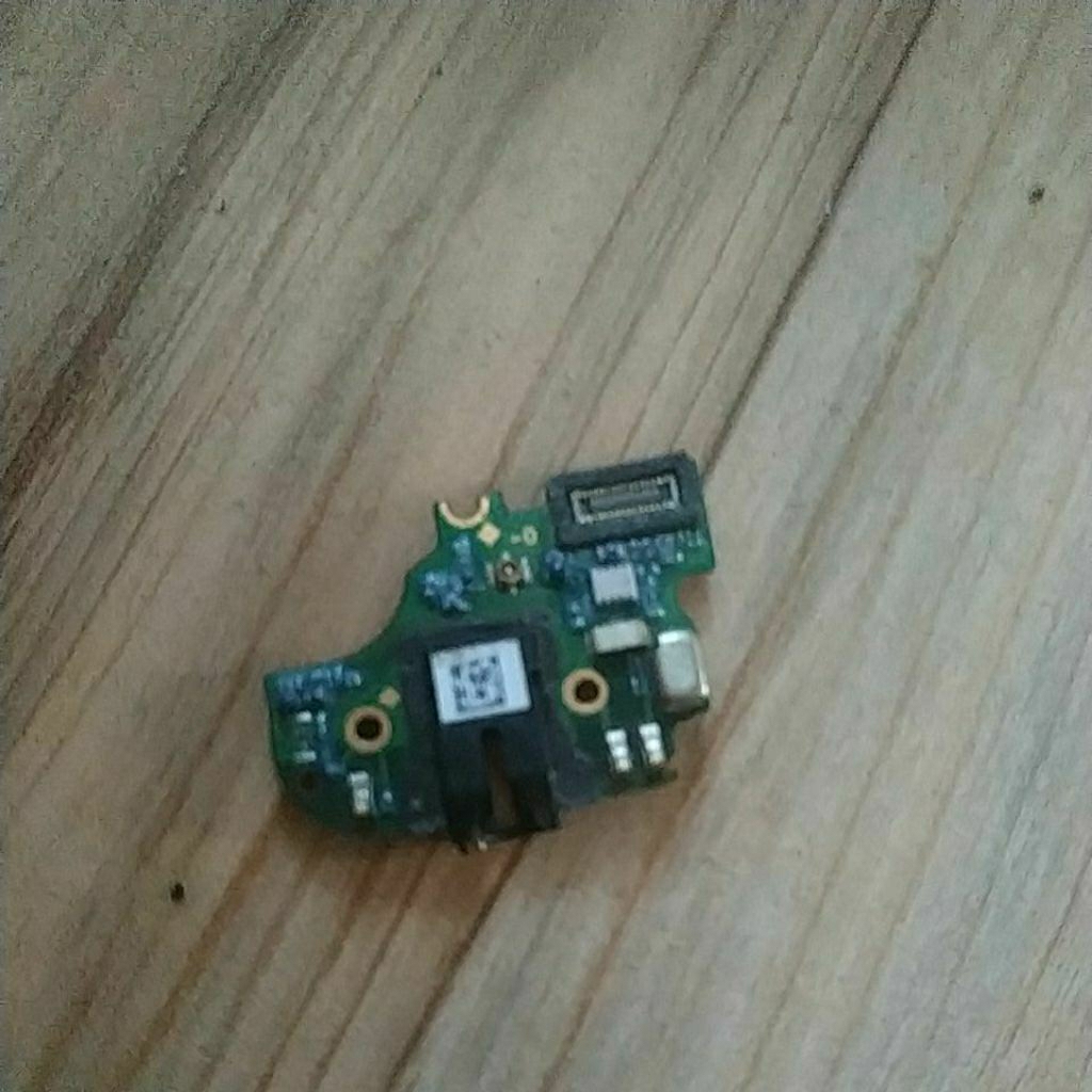 board headset bekas Oppo a3s