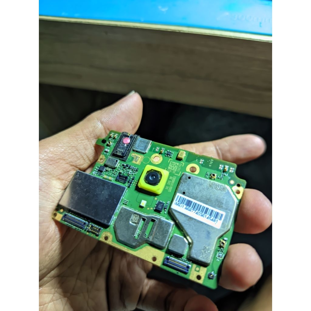 Mesin Redmi 5 (2/16) Android 15 ( Custom Rom )