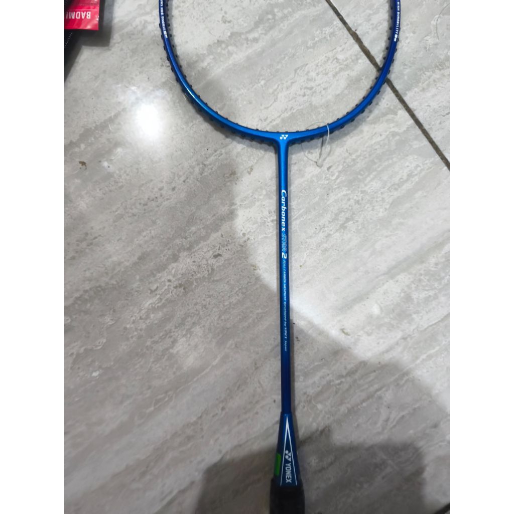 Raket Badminton Carbonex Star 2 - Yonex, Bahan Carbon