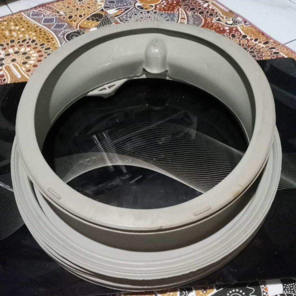 Karet pintu mesin cuci Electrolux ewf 1090