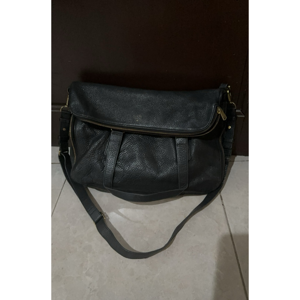 Fossil Preloved Authentic ORI bag leather sling fold over
