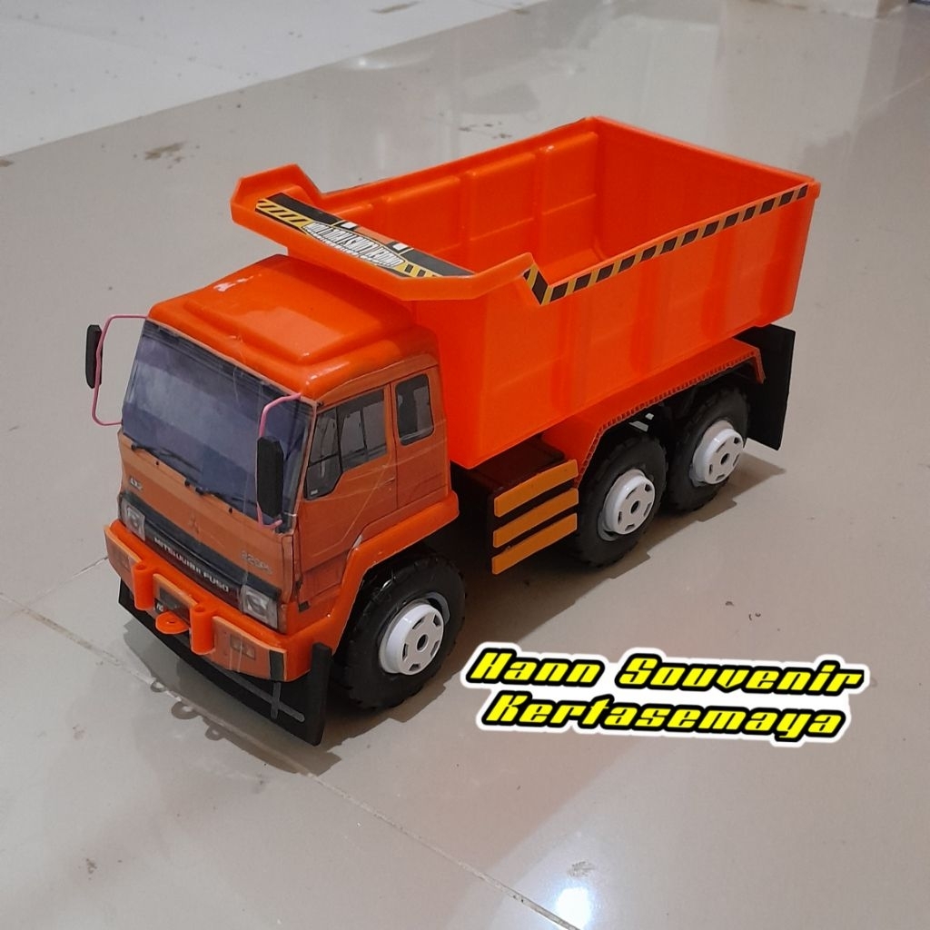 Mainan Truk Plastik Modifikasi Fuso fighter tronton dump