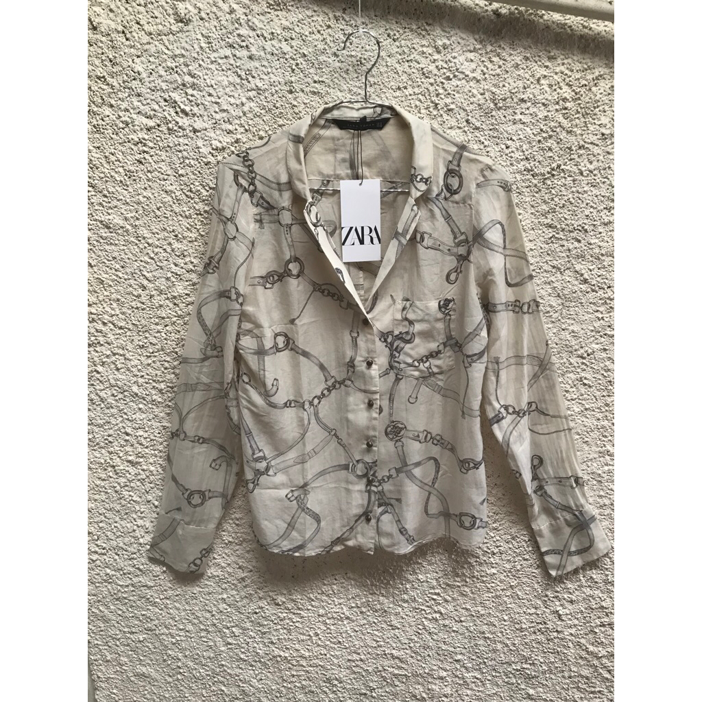 Zara chain vintage