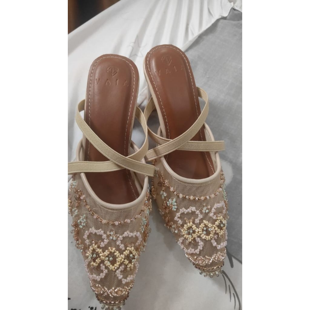 Vaia x Surya Abduh Sepatu Heels