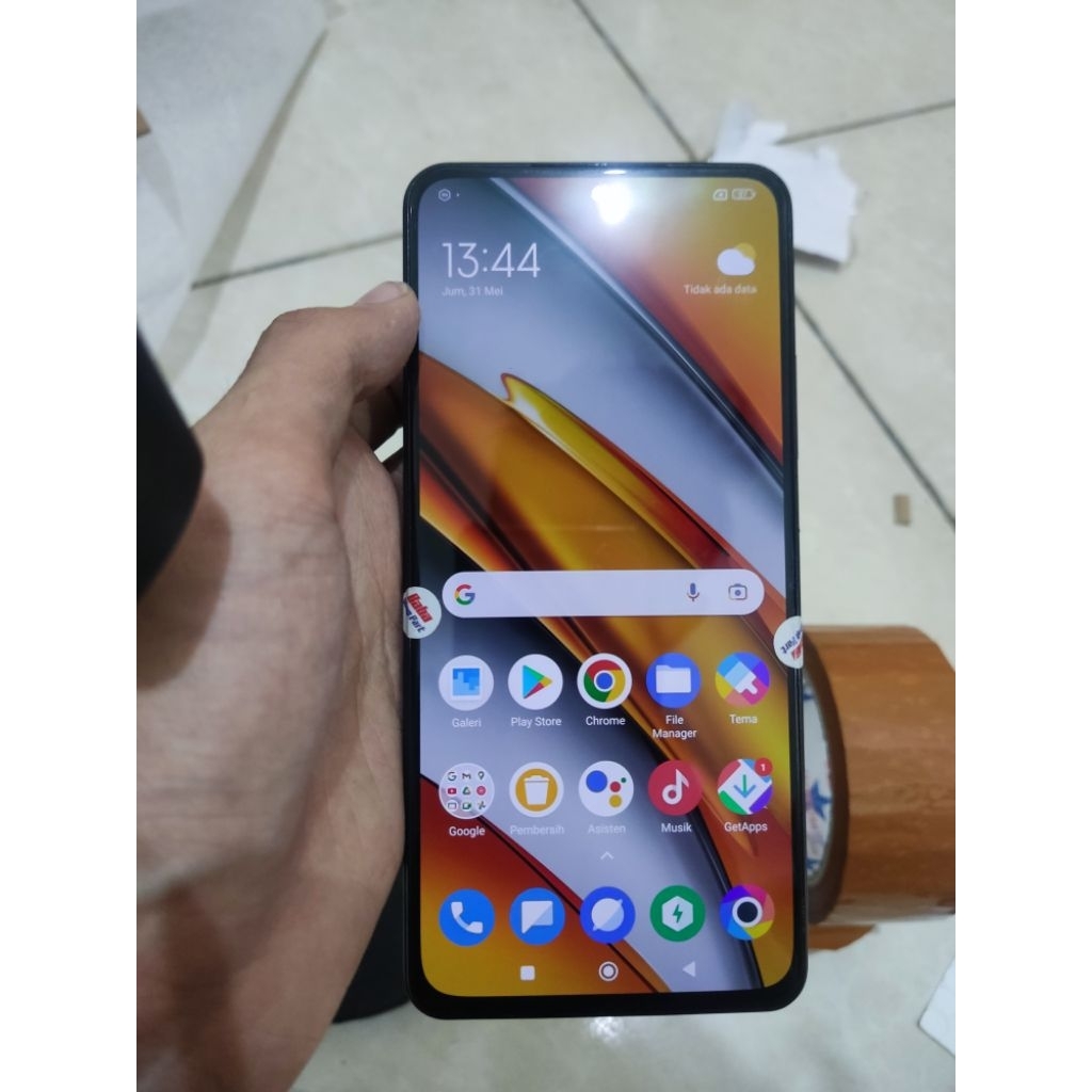 LCD POCO F3 ORIGINAL SET FRAME, MINUS BEBERAPA BAGIAN TIDAK BISA DISENTUH