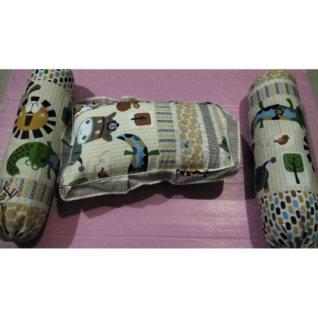 Set bantal guling bayi (1 bantal , 2 guling bayi plus sarung )