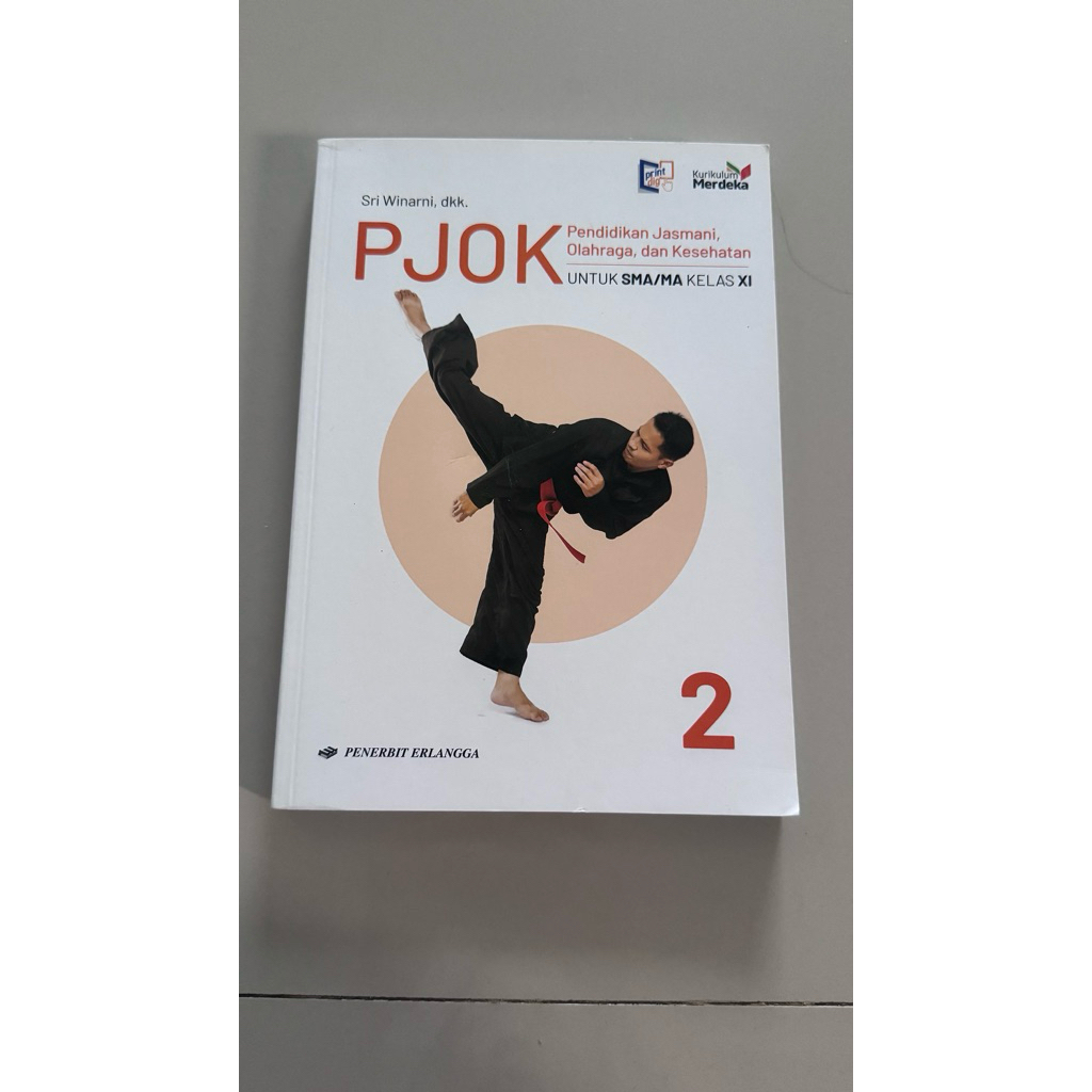 buku PJOK kelas XI erlangga