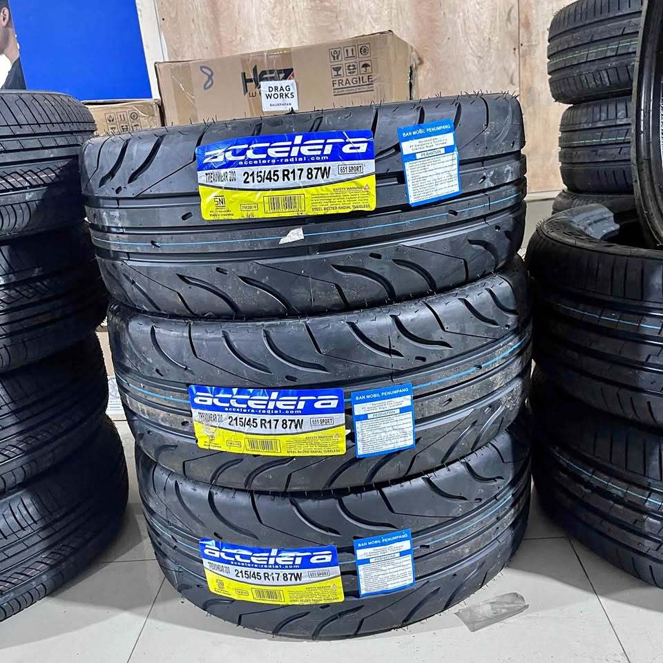 Ban Mobil Semislick Tubles Accelera 651 Sport 215/45 R17 Accelera 651 Sport Radial