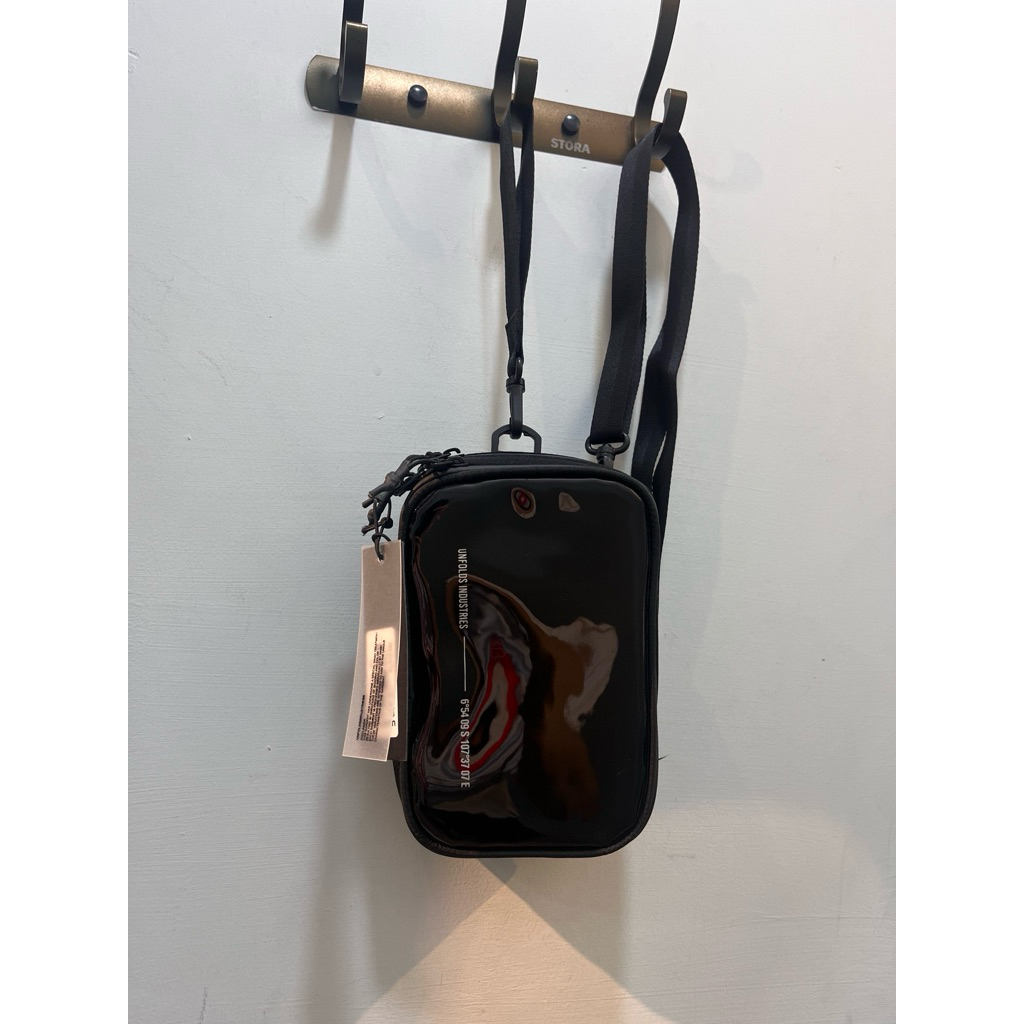 SLINGBAG | UNFOLDS