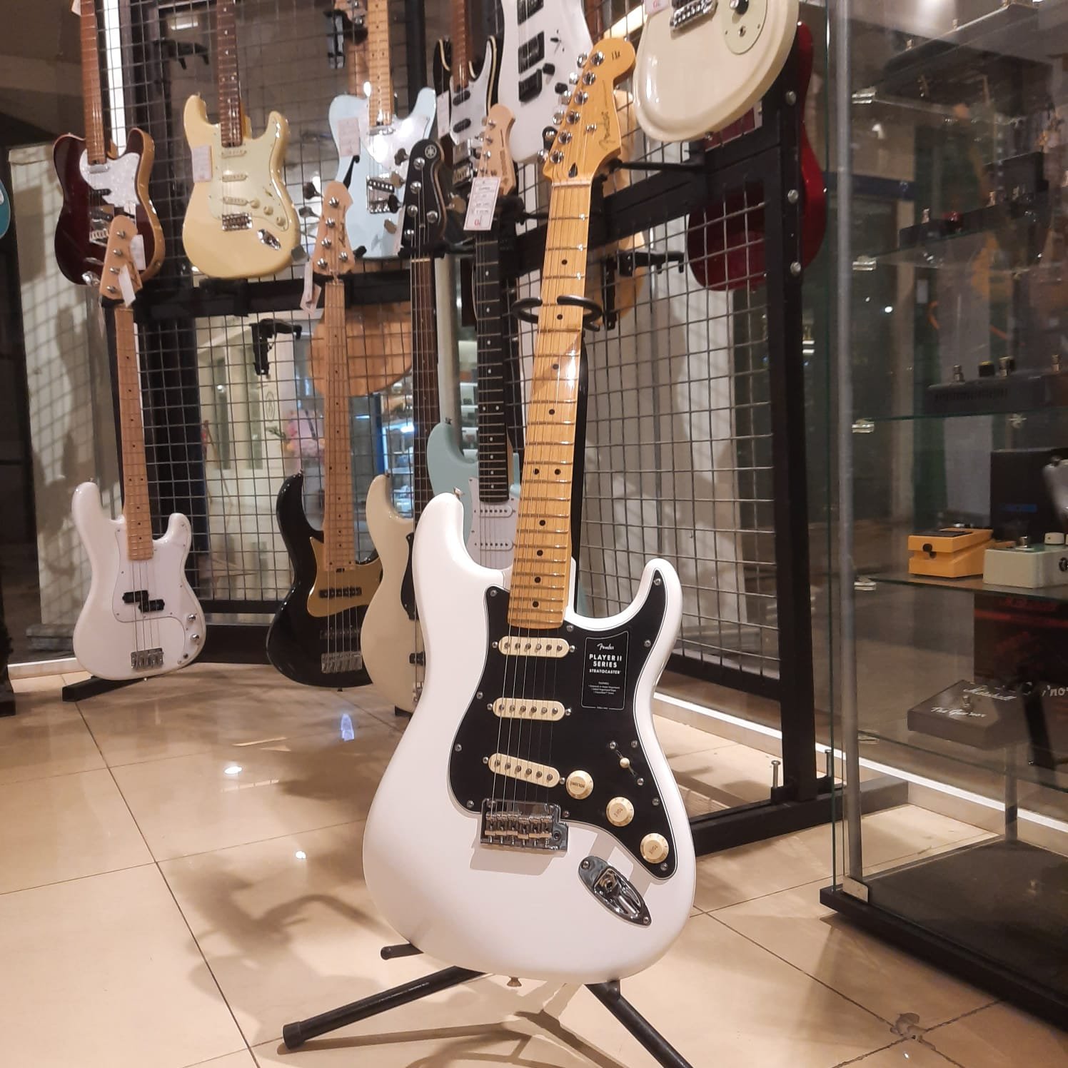 Fender Player II Stratocaster Polar White 2025