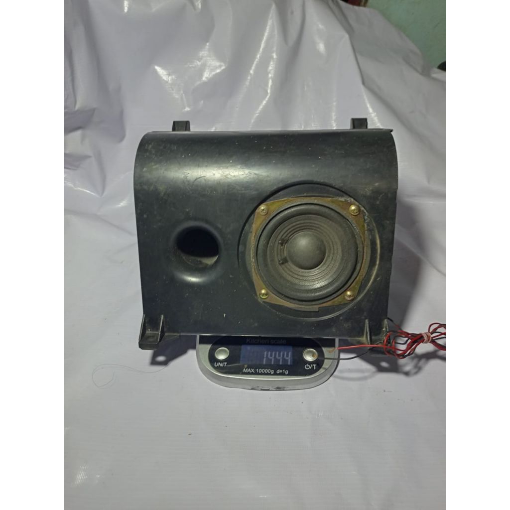 speaker subwofer 4 inch plus box bekas cabutan tv normal