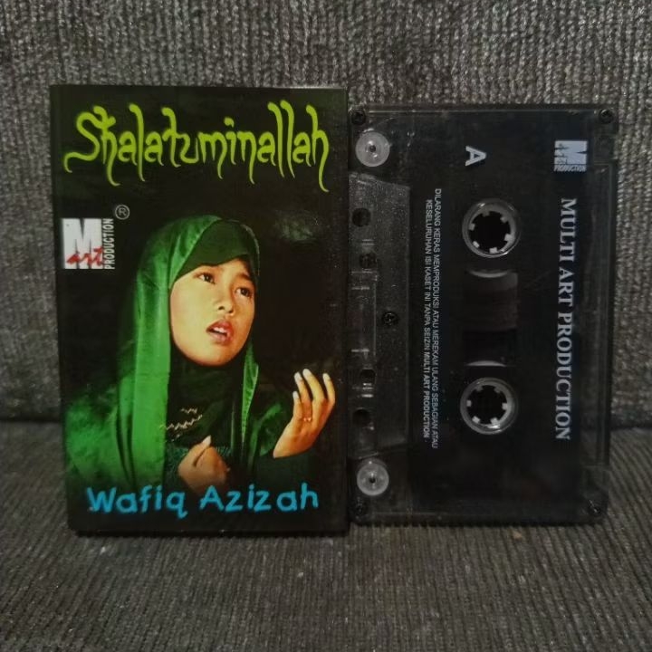 kaset pita wafiq azizah - shalatuminallah