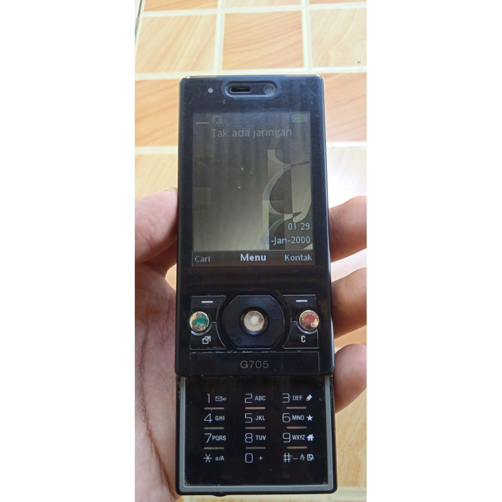 Sony Ericsson G705