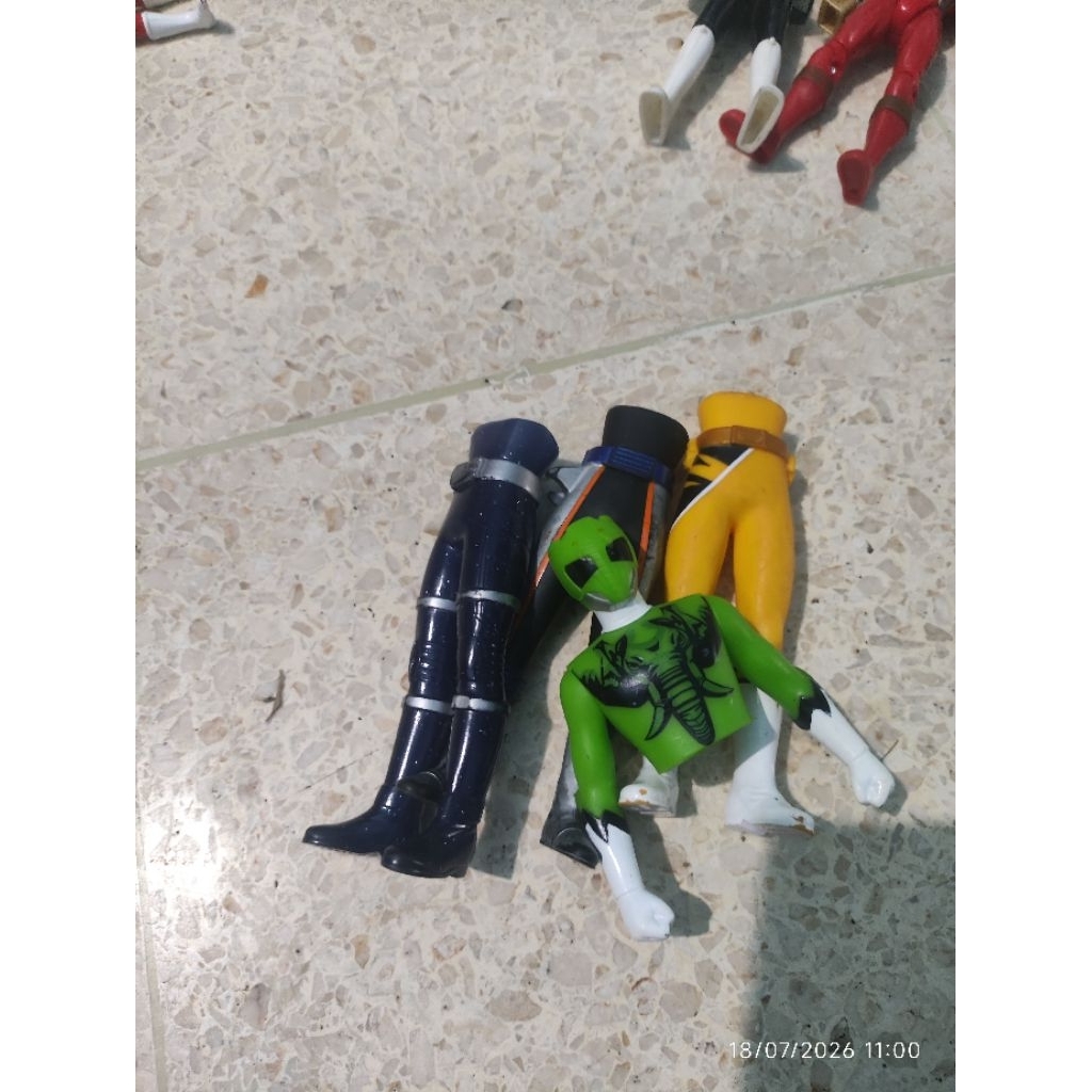 Junk Sofubi Sentai Sesuai Foto Set ori