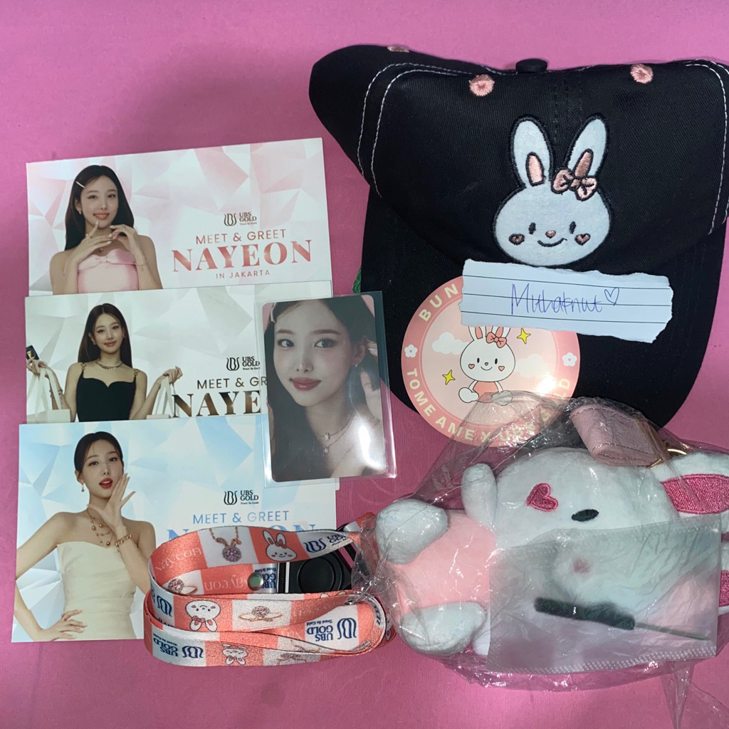 [READY] Pc Official UBS X NAYEON TWICE SET UBS topi lanyard postcard doll