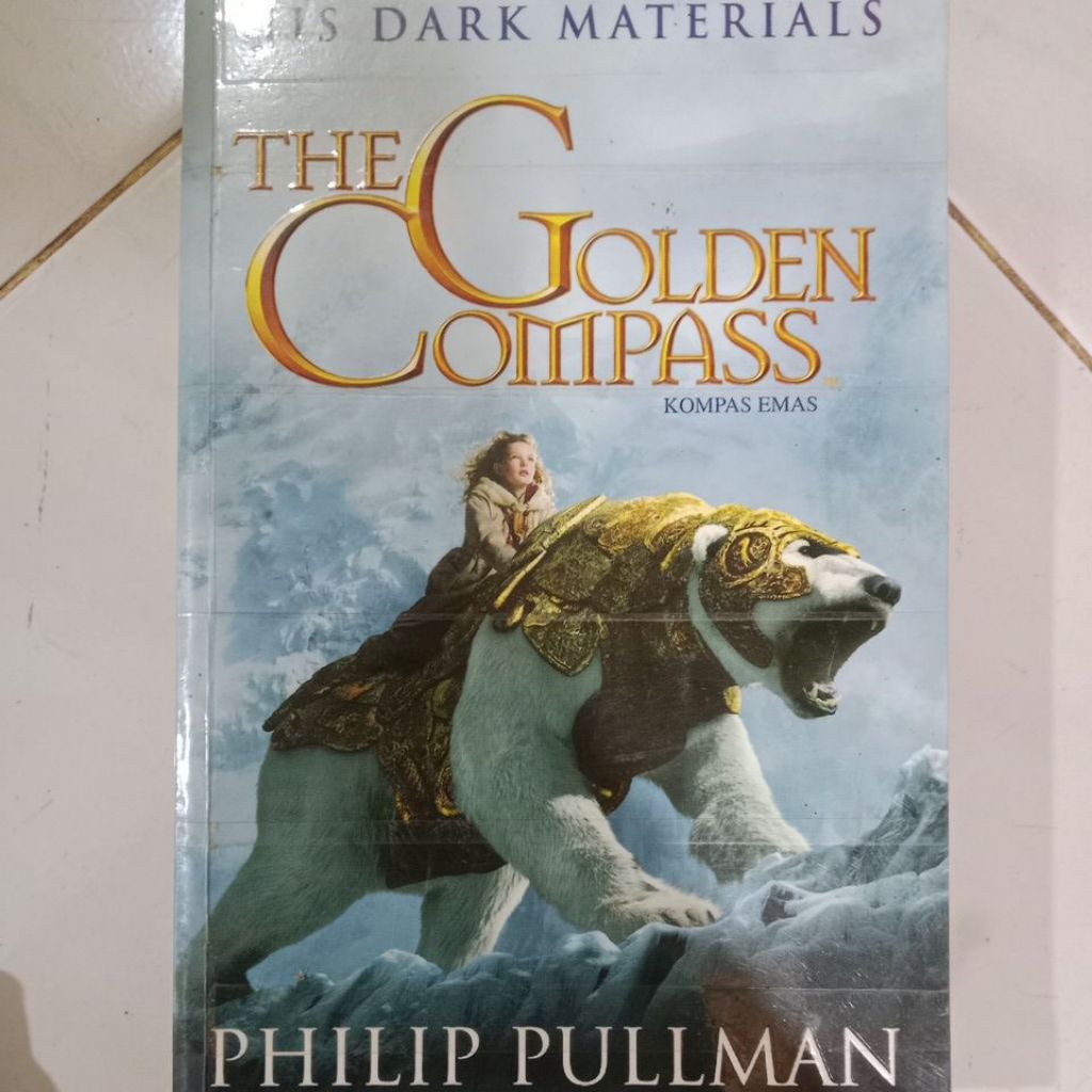 [Preloved] Novel The Golden Compass - Philip Pullman